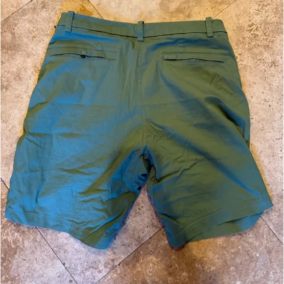 Men's Lululemon Shorts Green Size 31 EUC - Picture 10 of 10